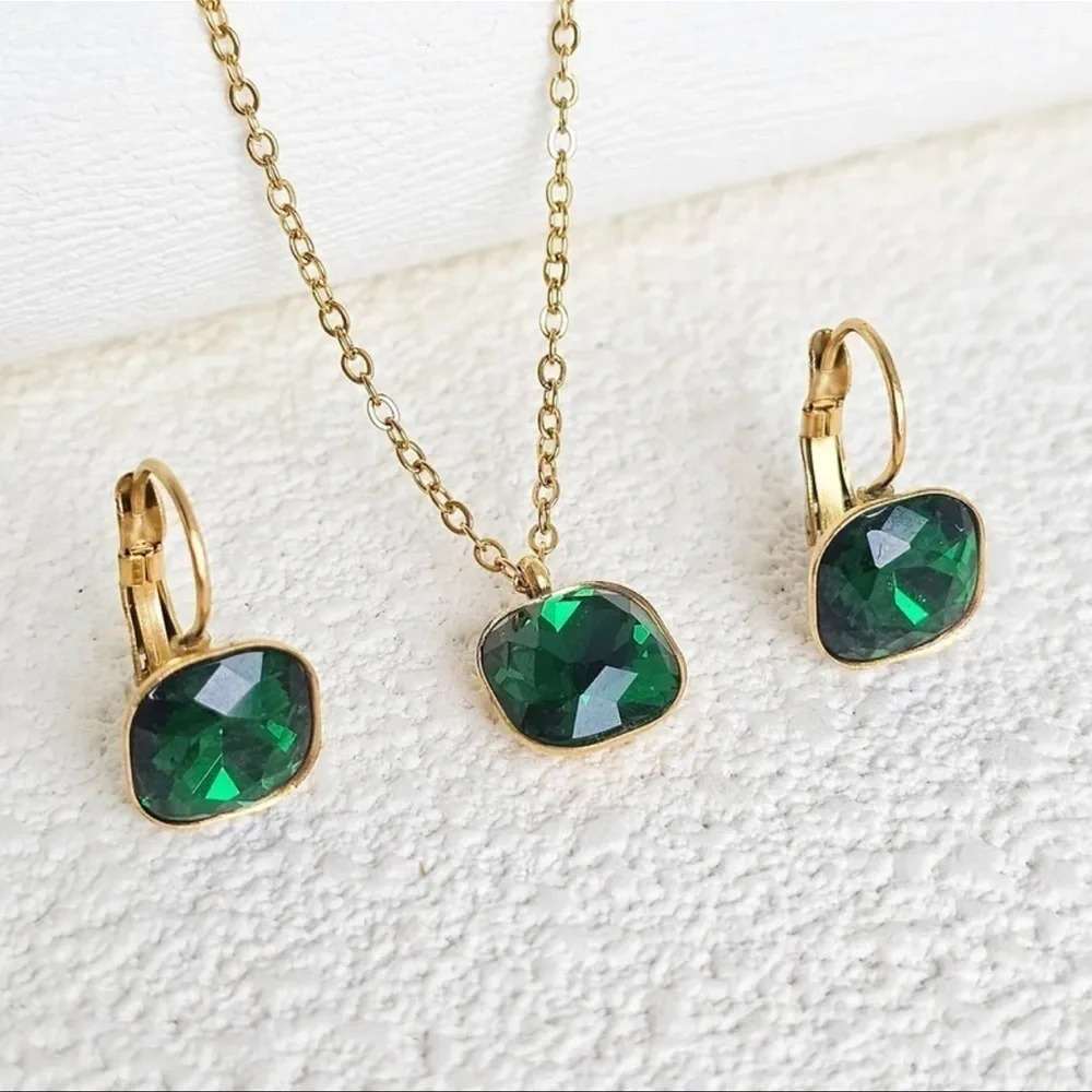 Stainless Steel Gold Plated Simple Style Shiny Inlay Square Zircon Jewelry Set